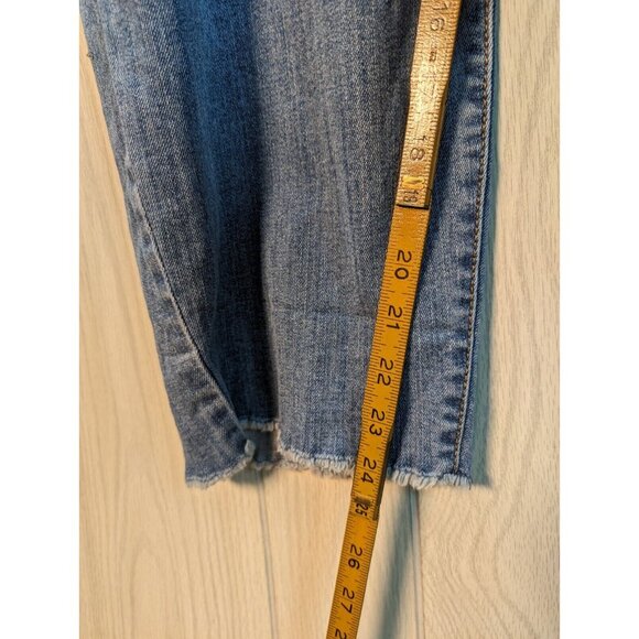 Torrid Denim We Swear By The Fit Size 26R Boyfriend Jeans Distressed Stretch - Picture 8 of 8